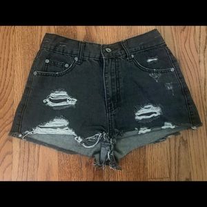 BOUTIQUE BLACK JEAN SHORTS